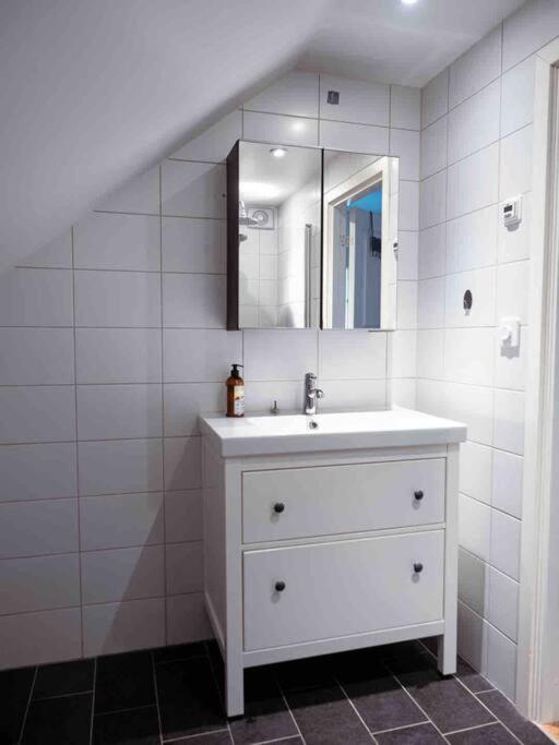 A Lovely Bright Apartment With It'S Own Entrance Kungsbacka Exteriér fotografie