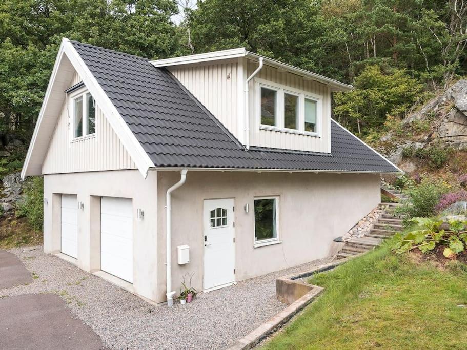 A Lovely Bright Apartment With It'S Own Entrance Kungsbacka Exteriér fotografie